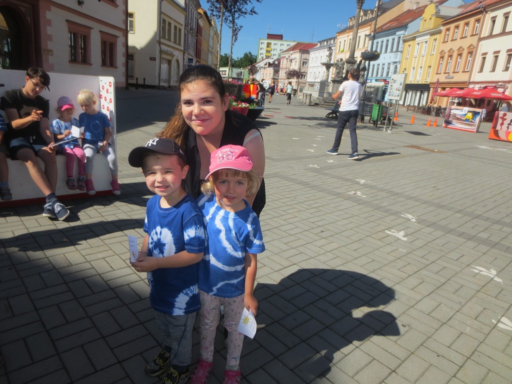 Dopoledne s lavičkami - MŠ Barevný klíček