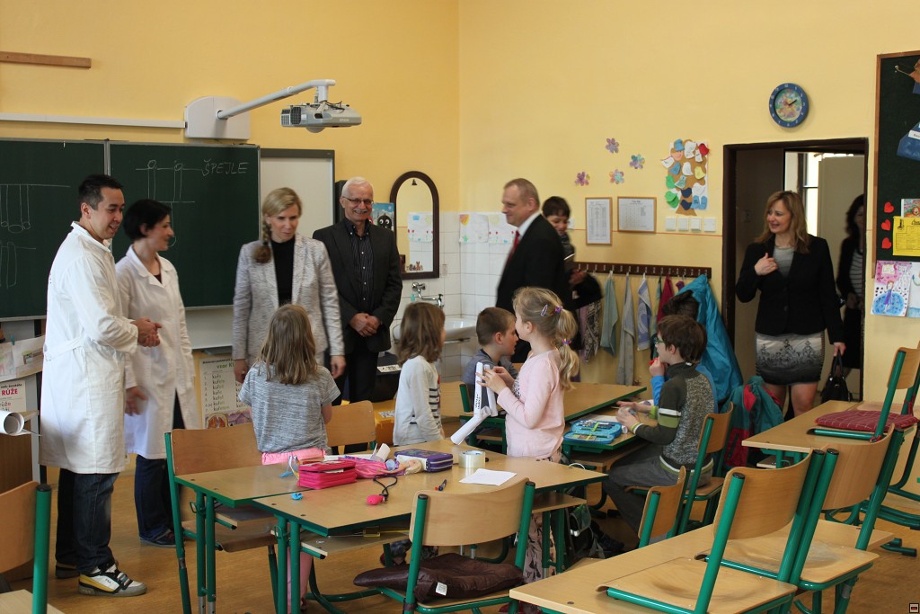 img00019.jpg