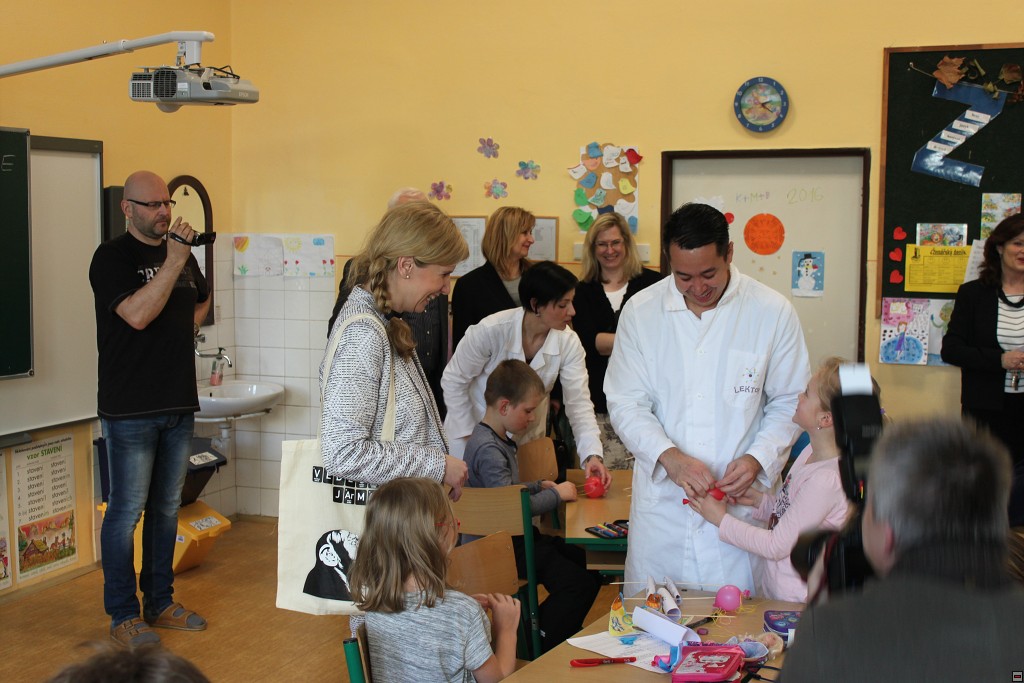 img00040.jpg
