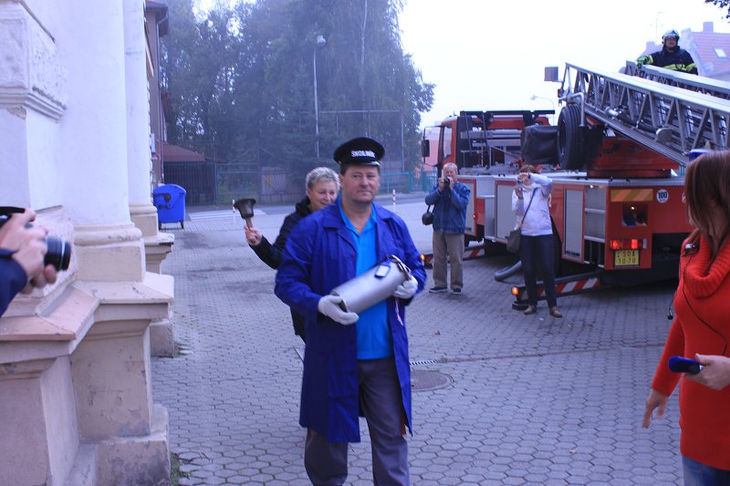 img00011.jpg